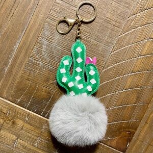 🎉 3 / $9 DEAL
Faux leather cactus and Pom Pom bag charm